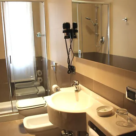 سوبيرغا فندق ميلان