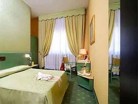 Soperga 3*